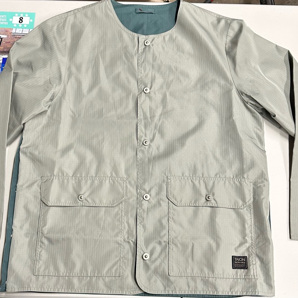 Taion reversible crew neck cardigan